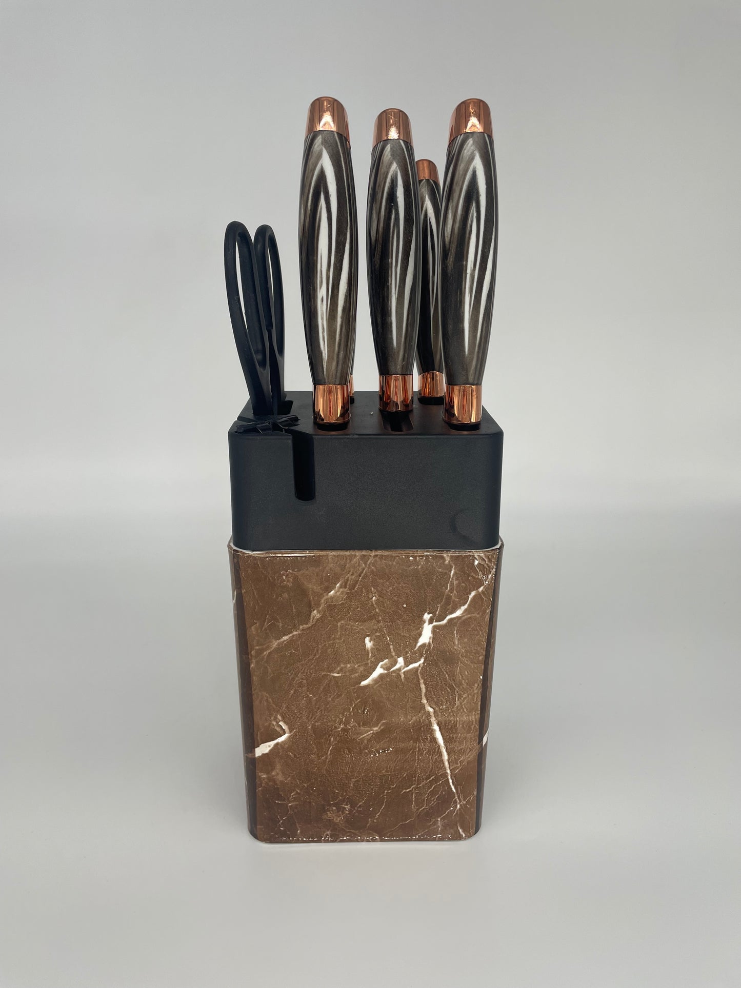 7 Piece Knife Set With Integrated Knife Sharpener